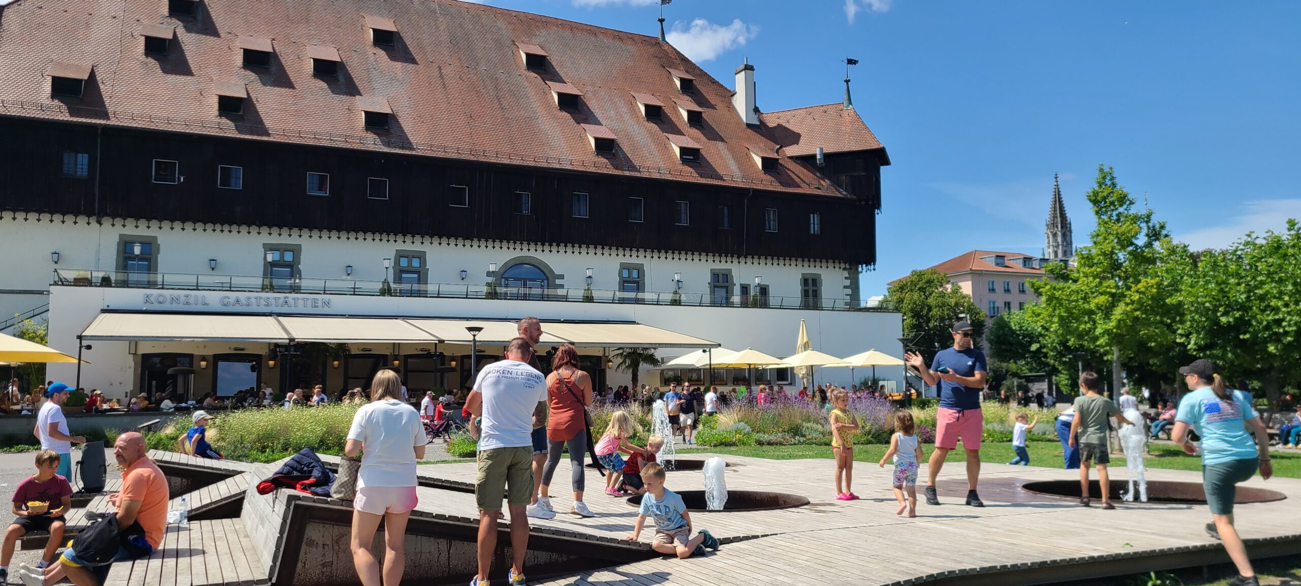 Lire la suite à propos de l’article CONSTANCE, VILLE