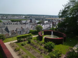Lire la suite à propos de l’article BLOIS- CENTRE-VILLE