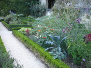 Lire la suite à propos de l’article BRANTÔME EN PERIGORD, CENTRE-VILLE