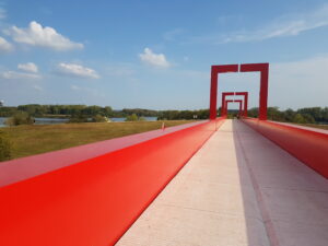 Lire la suite à propos de l’article CERGY, AXE-MAJEUR