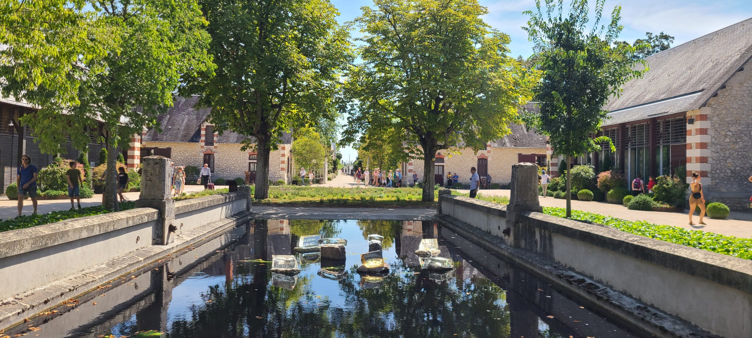 Lire la suite à propos de l’article CHAUMONT-SUR-LOIRE, FESTIVAL-DES-JARDINS-2023