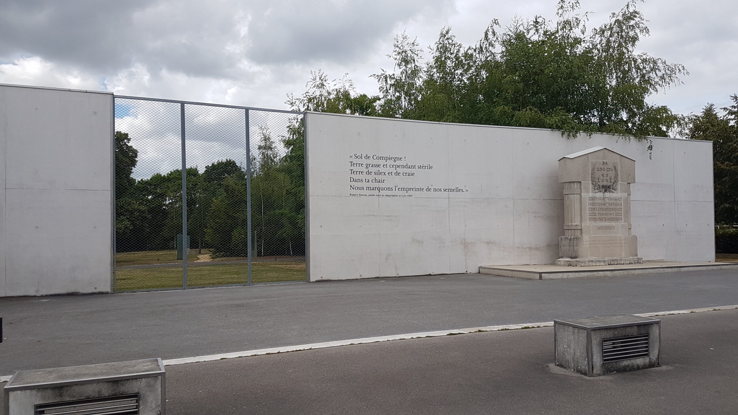 You are currently viewing COMPIÈGNE, MEMORIAL-ROYALIEU