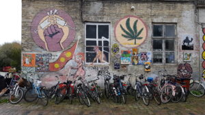 Lire la suite à propos de l’article COPENHAGUE, CHRISTIANA