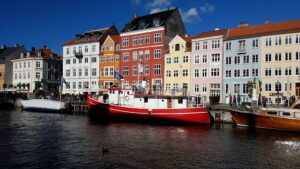 Lire la suite à propos de l’article COPENHAGUE, VILLE