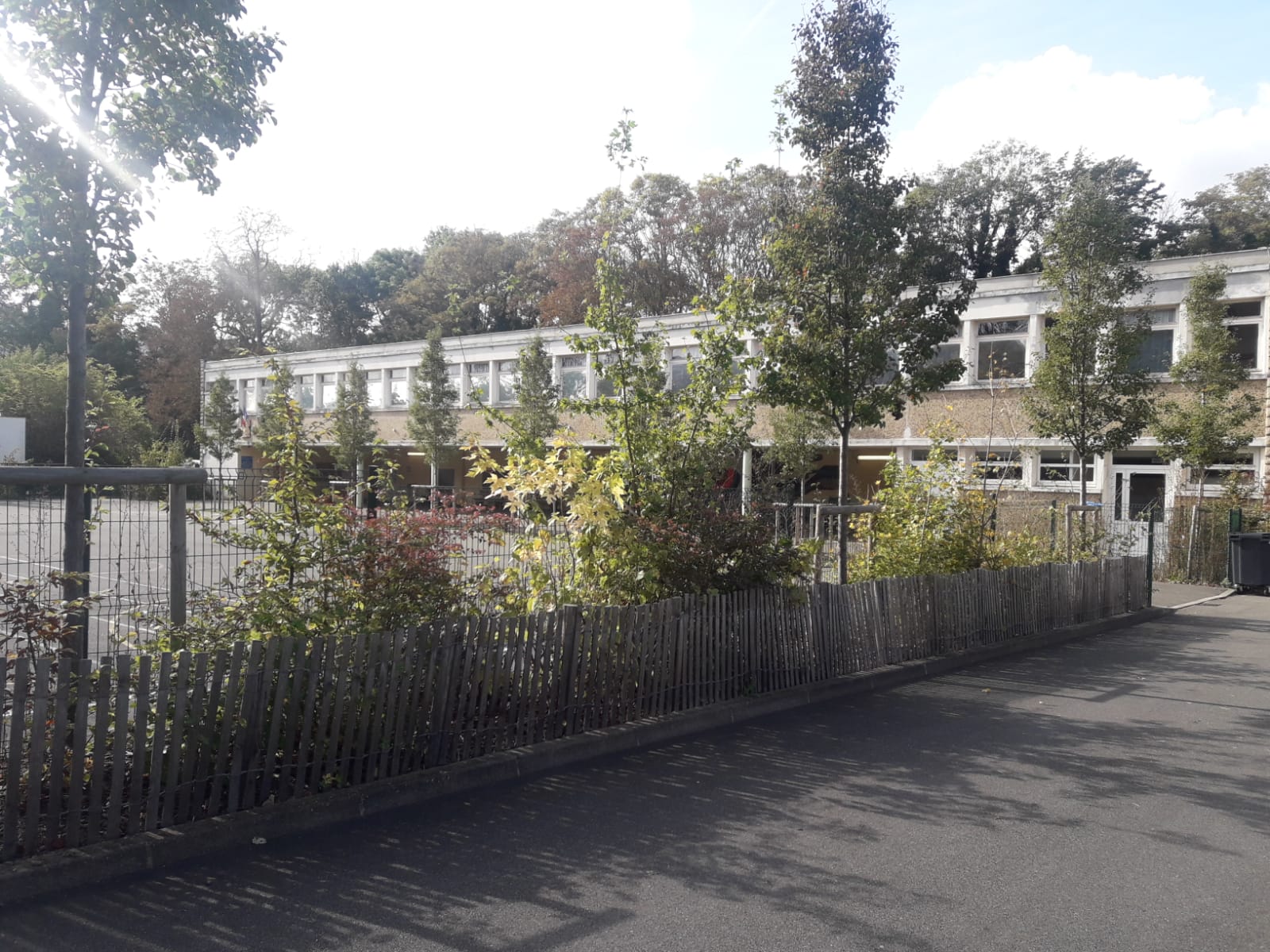 You are currently viewing ÉPINAY-SUR-SEINE, ECOLE-LACEPEDE