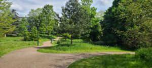 Lire la suite à propos de l’article ÉPINAY-SUR-SEINE, PARC-DES-BEATUS