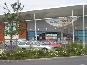 Lire la suite à propos de l’article GENNEVILLIERS, ESPACE-COMMERCIAL-CHANTERAINES