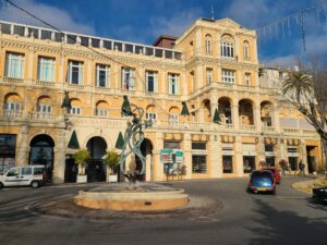 Lire la suite à propos de l’article GRASSE, VILLE