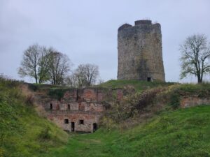 Lire la suite à propos de l’article GUISE, CHÂTEAU-FORT