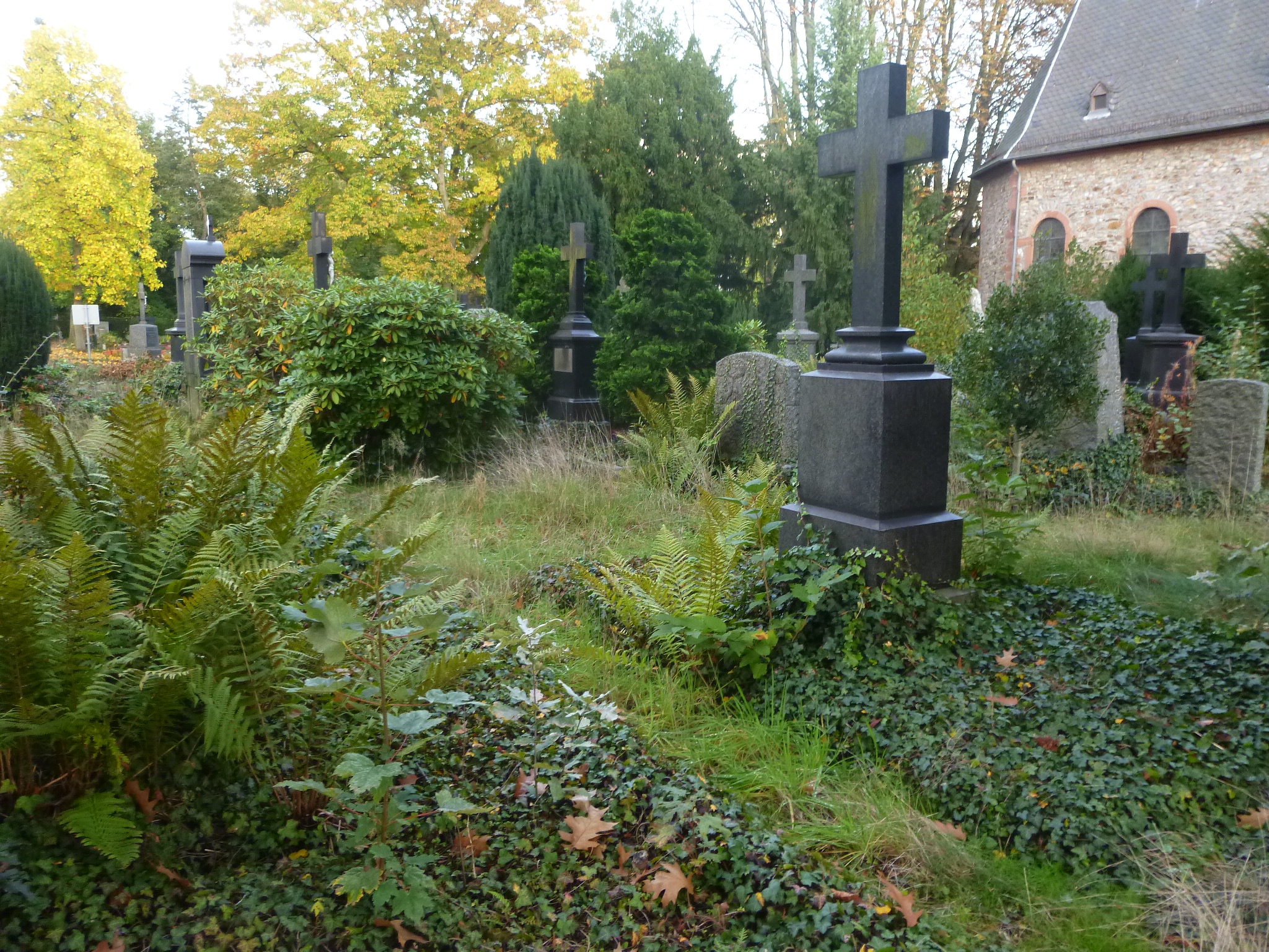 Lire la suite à propos de l’article OBERURSEL, CIMETIERE