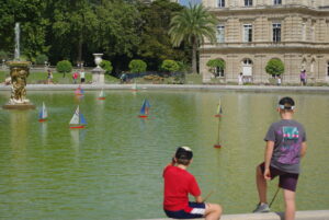 Lire la suite à propos de l’article PARIS, JARDIN-DU-LUXEMBOURG