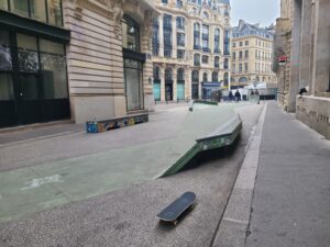 Lire la suite à propos de l’article PARIS, RUE-LEON-CLADEL