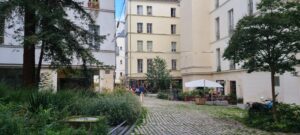 Lire la suite à propos de l’article PARIS, VILLAGE-SAINT-PAUL