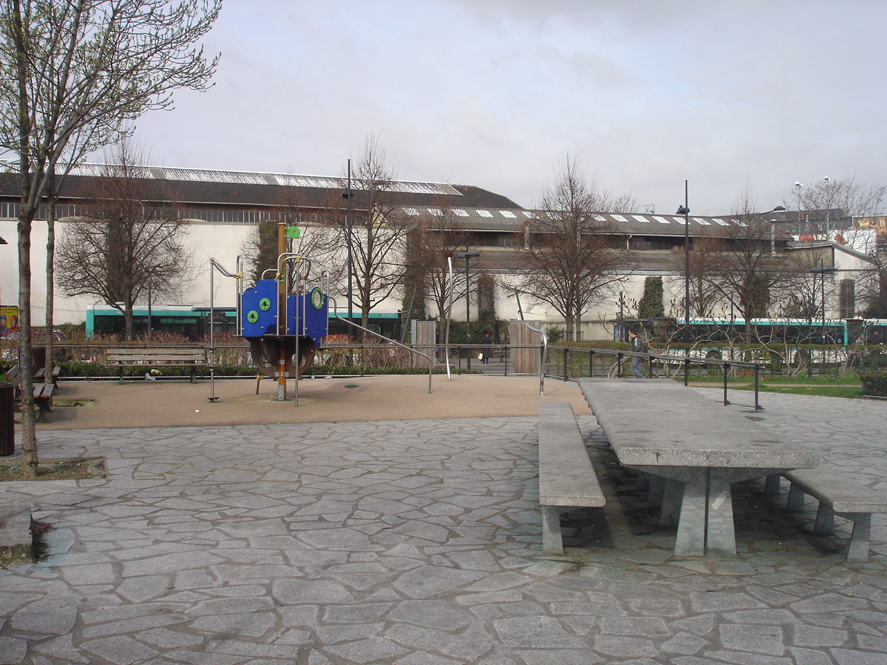 You are currently viewing SAINT-DENIS, JARDIN-DES-DROITS-DE-L-ENFANT