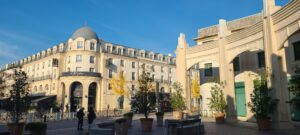 Lire la suite à propos de l’article SERRIS, VALLEE-VILLAGE