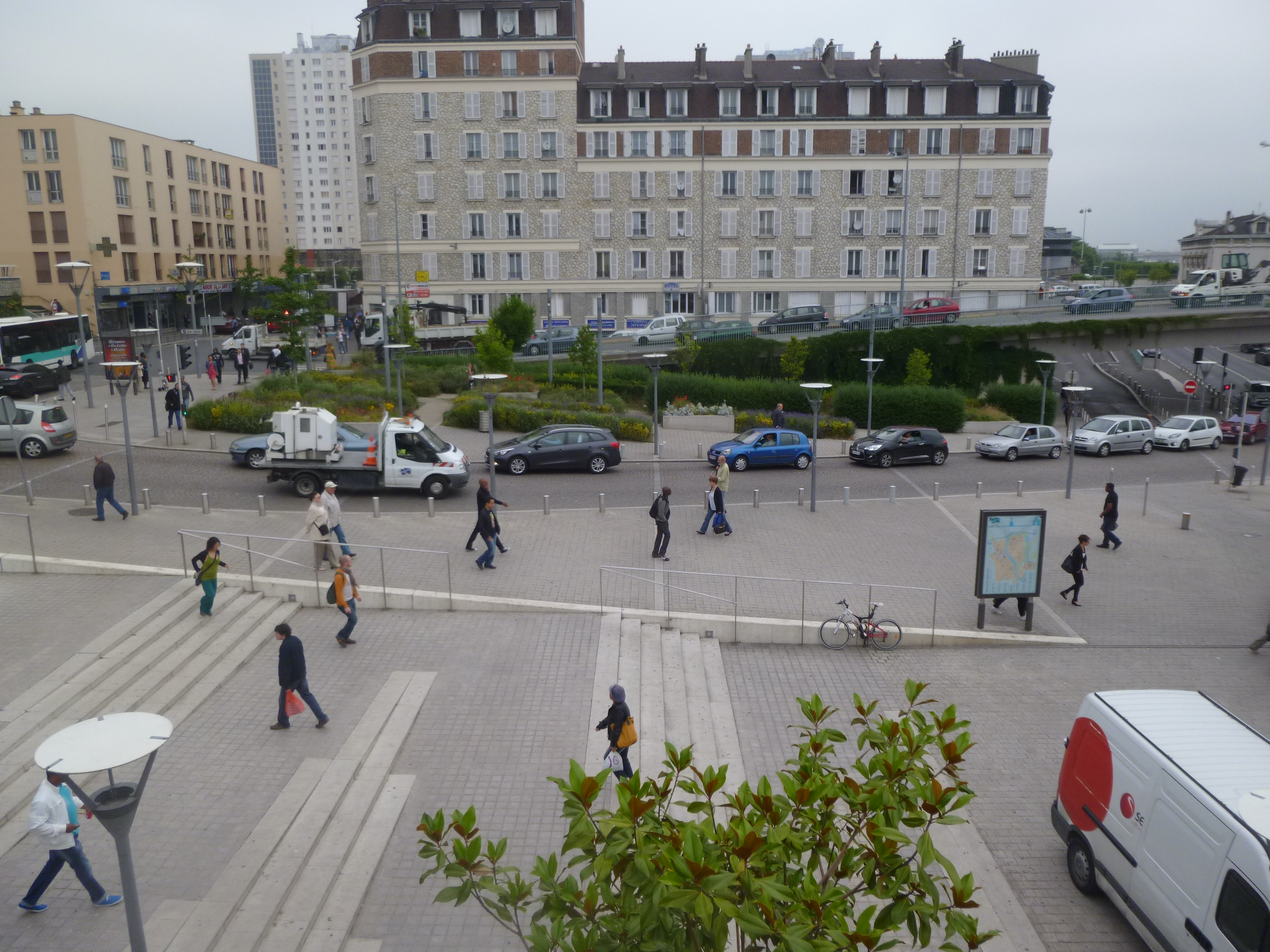 Lire la suite à propos de l’article THIAIS, GARE