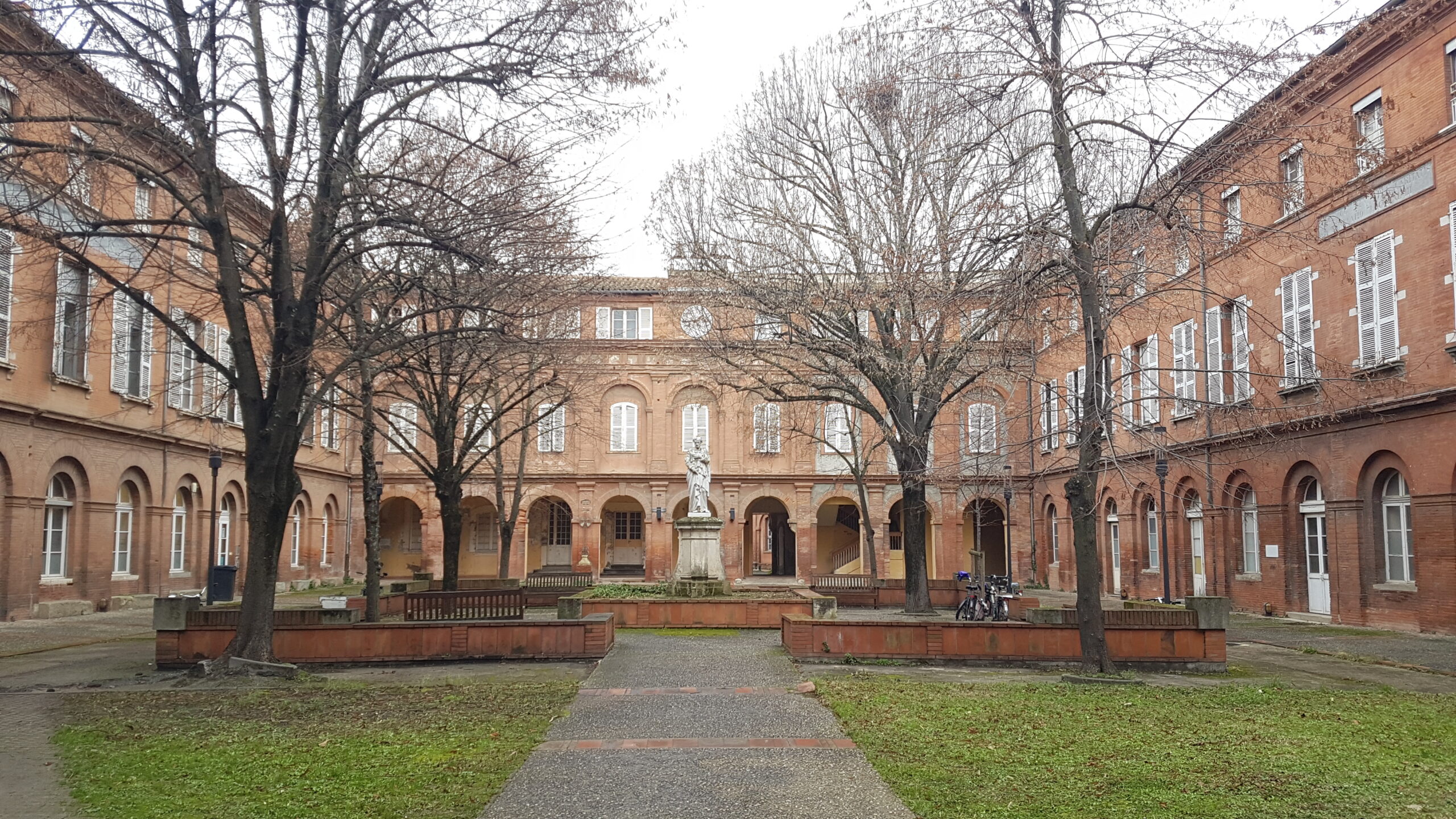 You are currently viewing TOULOUSE, HOPITAL-DE-LA-GRAVE