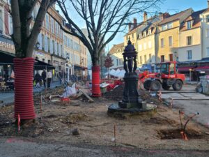 Lire la suite à propos de l’article MANTES-LA-JOLIE, PLACE-DU-MARCHE-AU-BLE