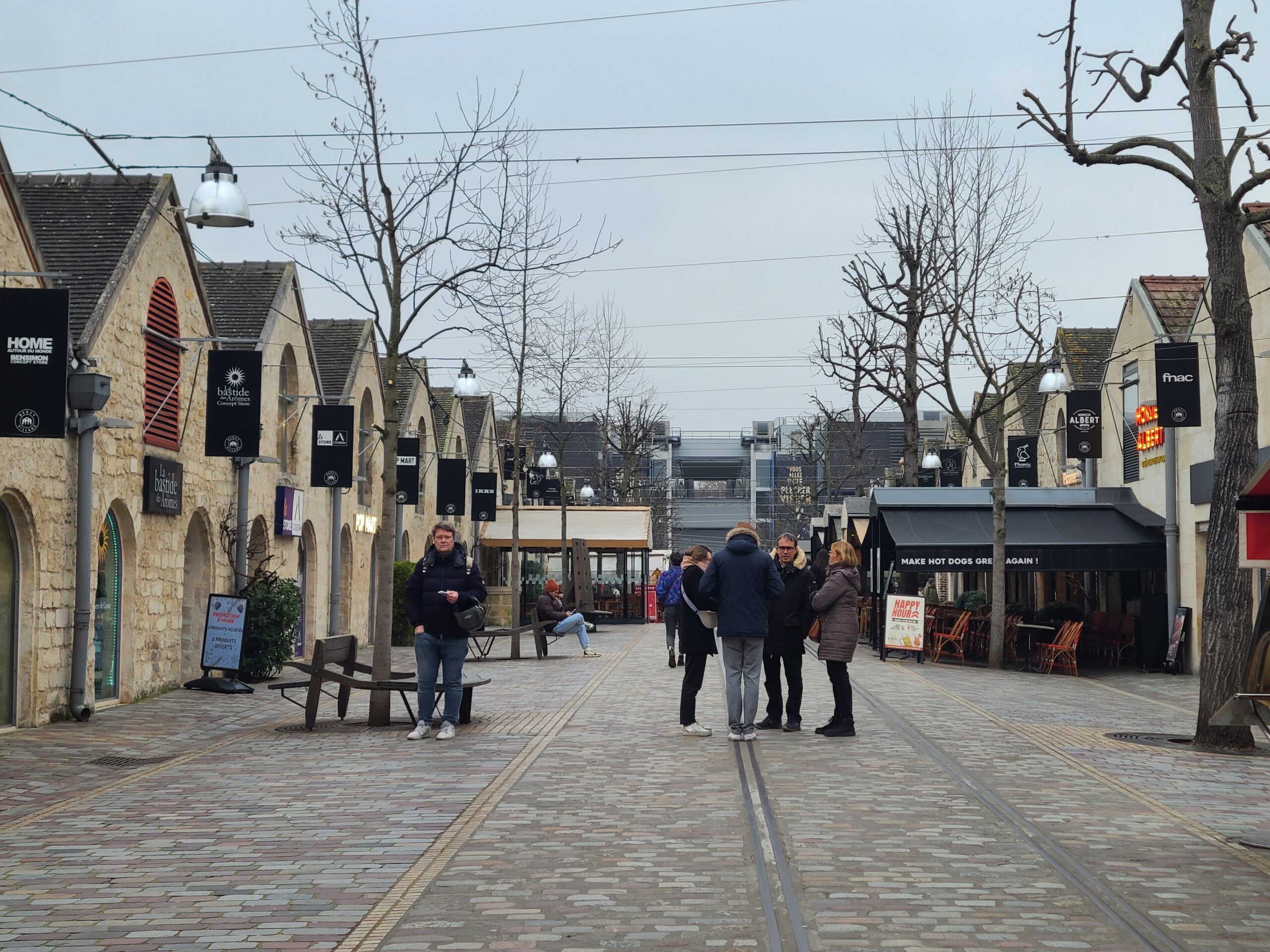 You are currently viewing PARIS, BERCY-VILLAGE
