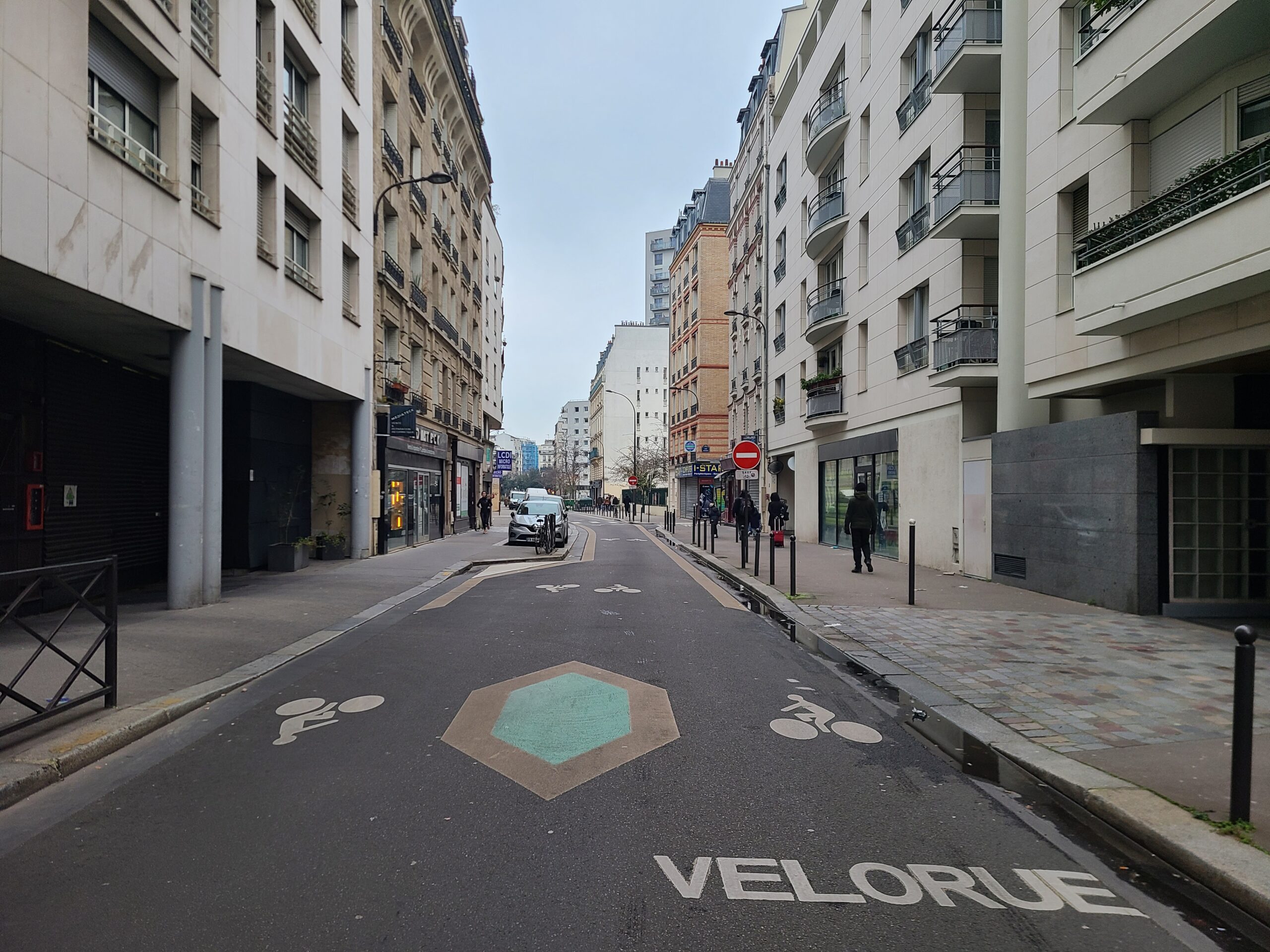 Lire la suite à propos de l’article PARIS, RUE-DE-CHARENTON