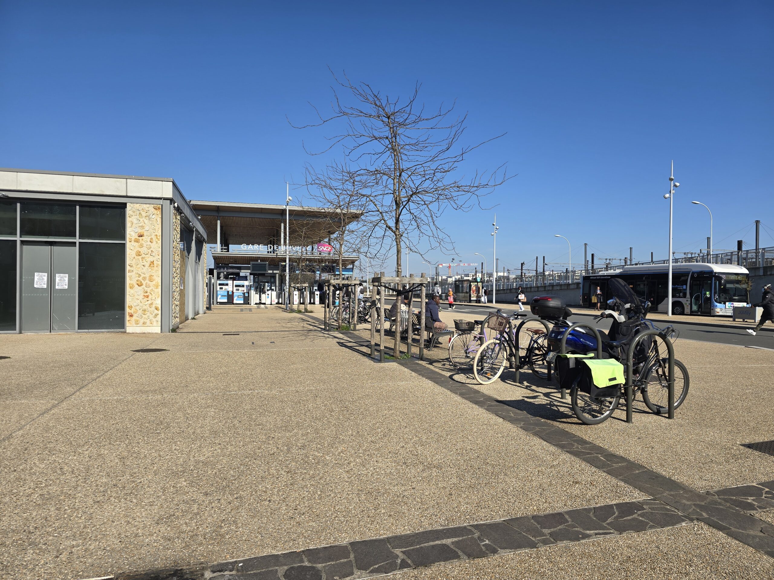 Lire la suite à propos de l’article JUVISY-SUR-ORGE, GARE