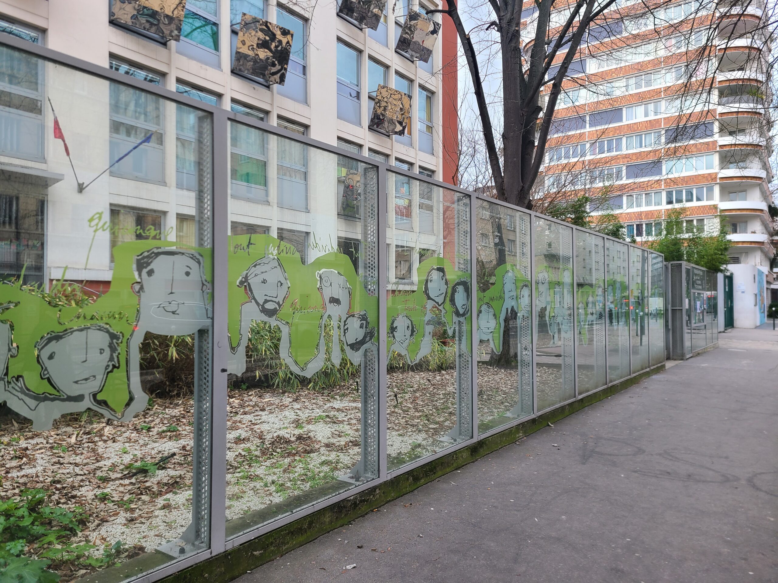 Lire la suite à propos de l’article PARIS, ECOLE-TANGER-B