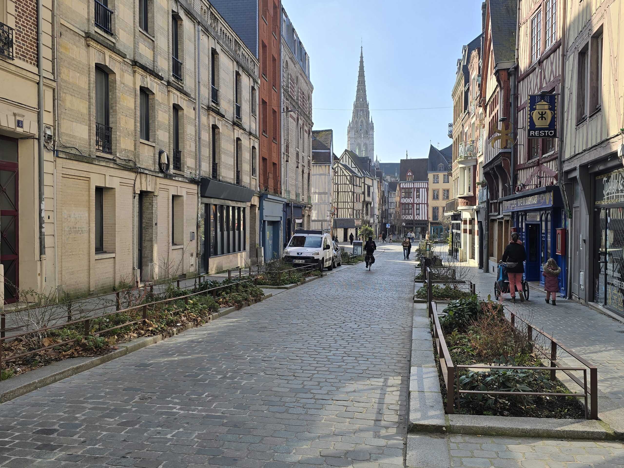 Lire la suite à propos de l’article ROUEN, RUE-DES-BOUCHERIES-SAINT-OUEN